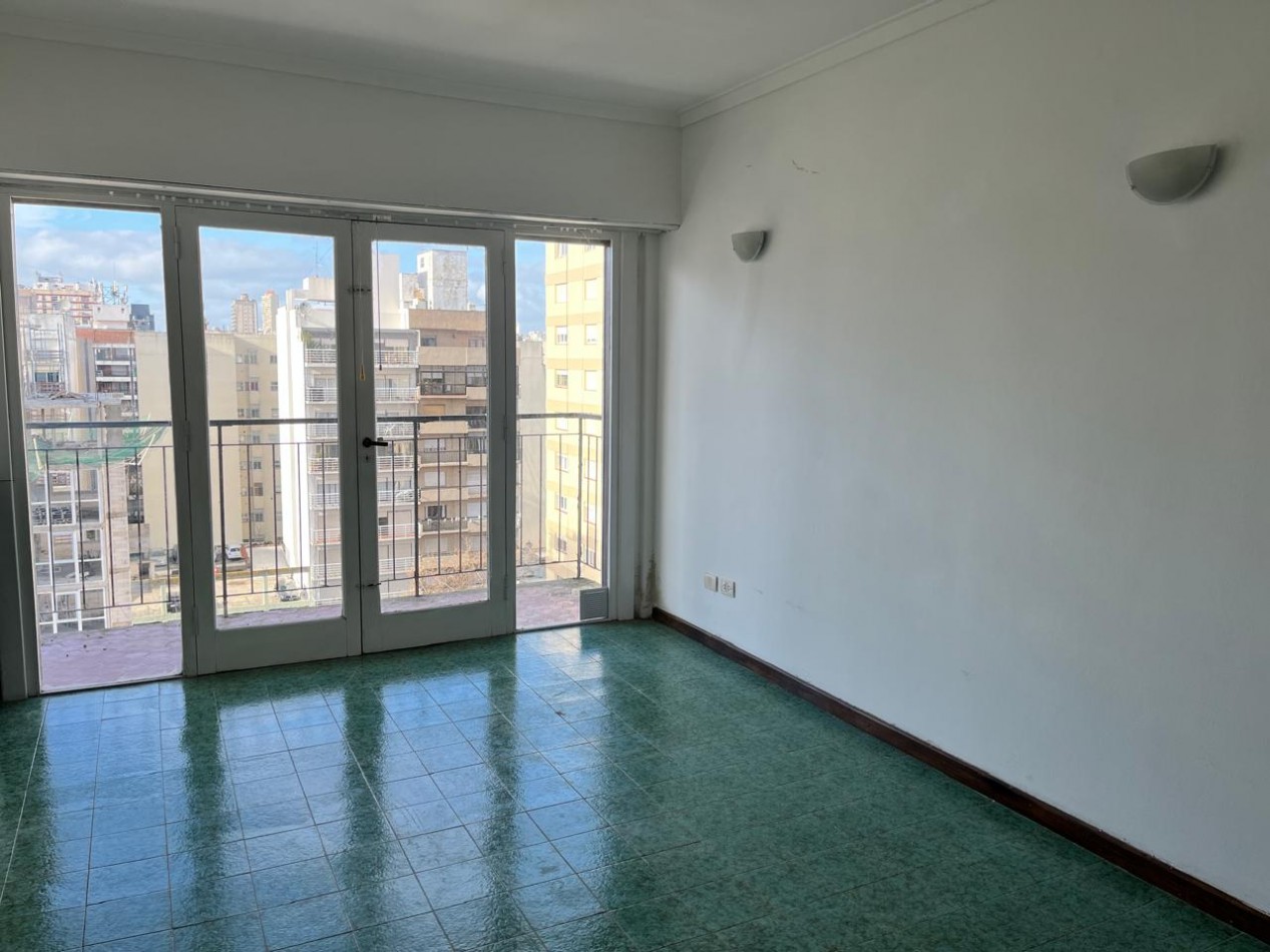 DEPARTAMENTO 2 AMBIENTES A LA VENTA CENTRO